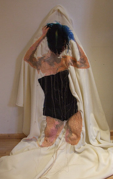 Kimberley Adams | Machine Embroidery Kimberley Adams | Machine Embroidery