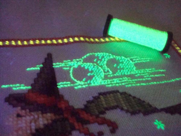 Using Threads For Special Effects This gives you a glimpse of the fun you can have with a glow-in-the-dark thread in your cross stitch, embroidery, needlepoint, quilting, crafts, and any kind of fiber art project. You can use these threads in any stitch.