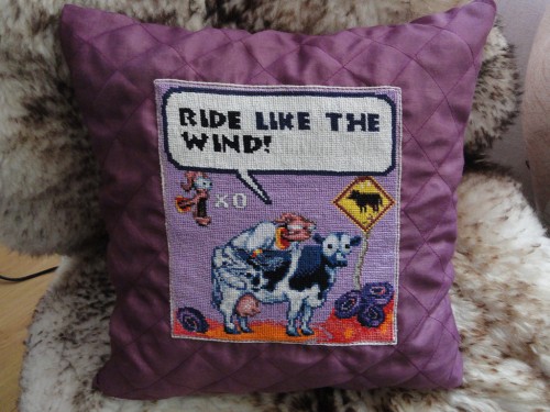 Zeephra's Earthworm Jim Pillow