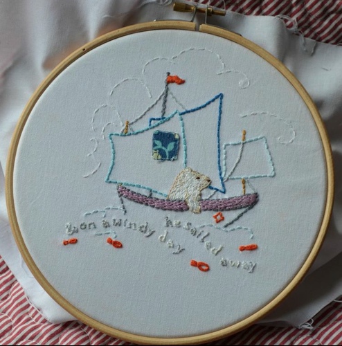 Nicole Vos Van Avezathe | Hand Embroidery Polar Bear, hand embroidery.