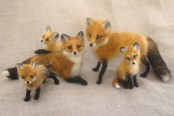 Best Of Etsy (Part Ii) Hannah Stiles/Ainigmati, needle felted fox family