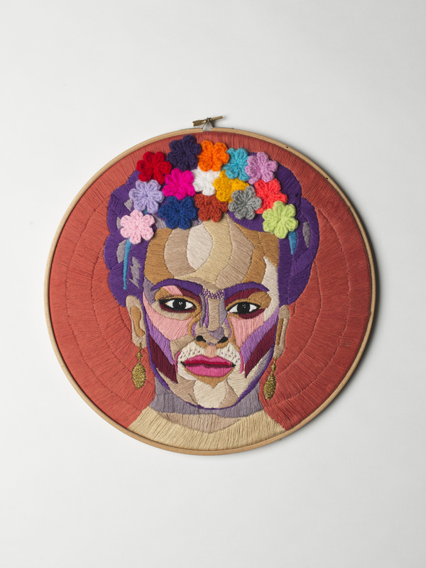 Luisa Zilio - Portraits With Power Luisa Zilio - Frida Kahlo - Hand Embroidery