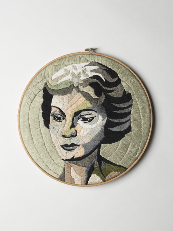 Luisa Zilio - Portraits With Power Luisa Zilio - Vivien Leigh - Hand Embroidery