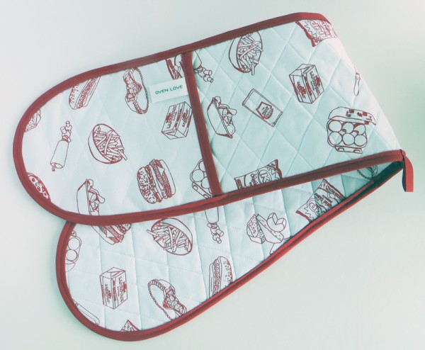 Caren Garfen - Small Stitches, Big Issues Caren Garfen - Oven Love