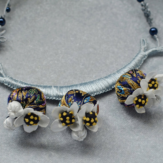 The Cutting (&Amp; Stitching) Edge - Zoraholly ZoraHolly - Brocade Satin Flower Necklace
