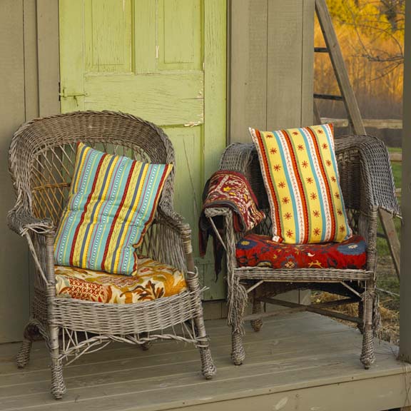 Book Review - Colorful Stitchery By Kristin Nicholas Kristen Nicholas - Dishcloth Pillows