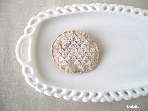 Exploring Etsy - Rivulette White Triangles Geometric Brooch by Rivulette (Hand Embroidery)